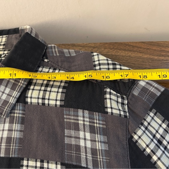 Volcom Black and Gray Checkered Patch Work Shirt M - Picture 7 of 10